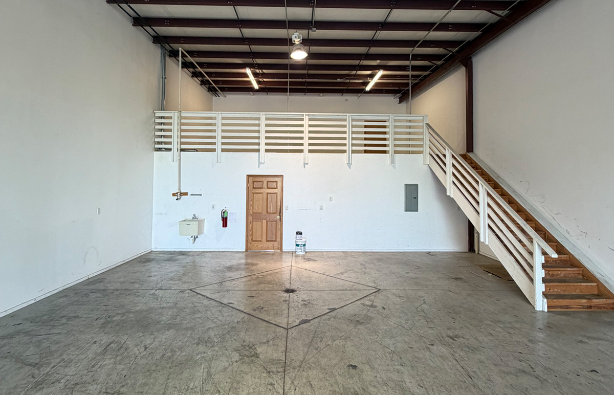 330 Commerce Parkway W Dr 2